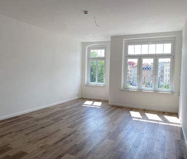 Großzügige & Helle 4 Zimmerwohnung mit Blick auf das Steintor - Photo 1