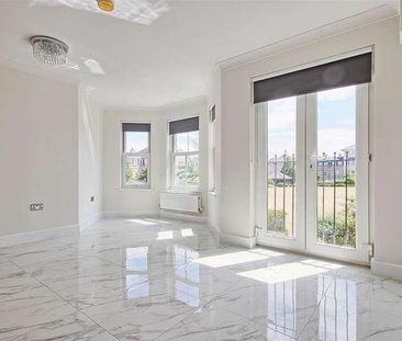 St. Matthews Gardens, Cambridge, CB1 - Photo 5