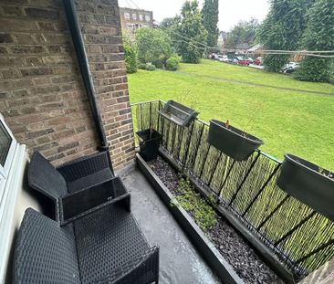 2 bedroom flat to rent - Photo 5