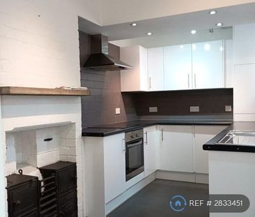 3 bedroom terraced house to rent - Photo 5