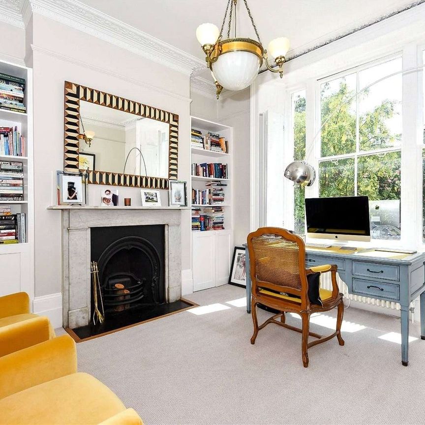 Elegant Grade II Listed residence set in the heart of Windsor. - Photo 1