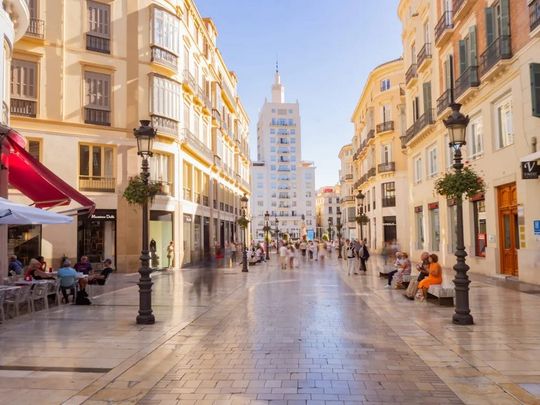 Pasillo de Atocha, Málaga, Andalusia 29005 - Photo 1