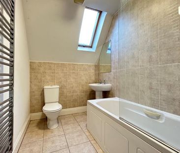 2 bedroom flat to rent - Photo 6