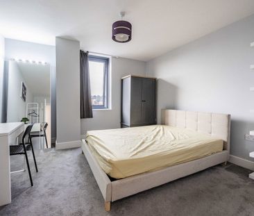 Prince Of Wales Road - Photo 3