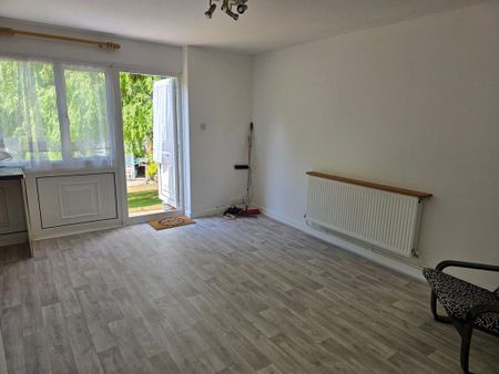 2 bedroom chalet to rent - Photo 5