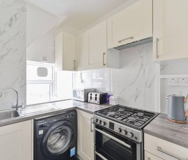 2 bedroom maisonette to rent - Photo 6