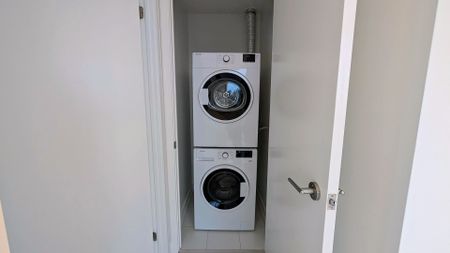 For Lease - 120 Broadway Avenue Unit# 2302, Toronto, Ontario - Photo 2