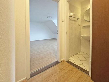 Neustadt / 1-Zimmer-Dachgeschosswohnung in begehrter Lage - Photo 5