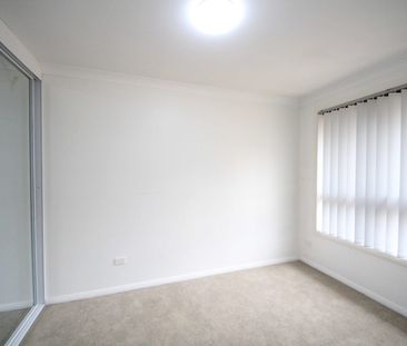 1 Bedder Studio Flat *****ALL BILLS INCLUDED ****** - Photo 2