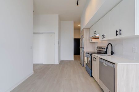 For Lease - 4878 Powers Common Unit# C533, Burlington, Ontario - Photo 4