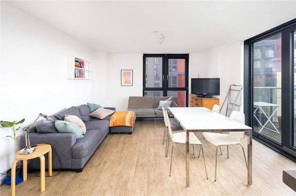 3 bedroom flat to rent - Photo 1