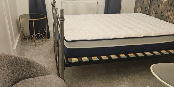 Room in a Shared Flat, Thursley House, SW2 - Photo 3