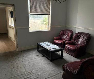 4 bedroom terraced house to rent - Photo 5