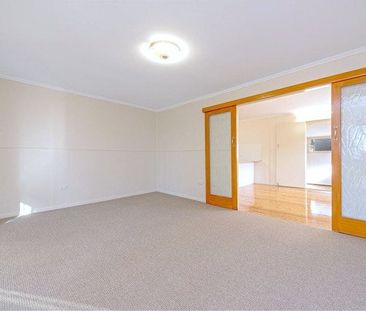 184 Taylor Street, Newtown - Photo 2