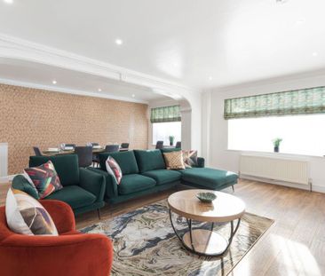 4 Bedroom - Photo 3