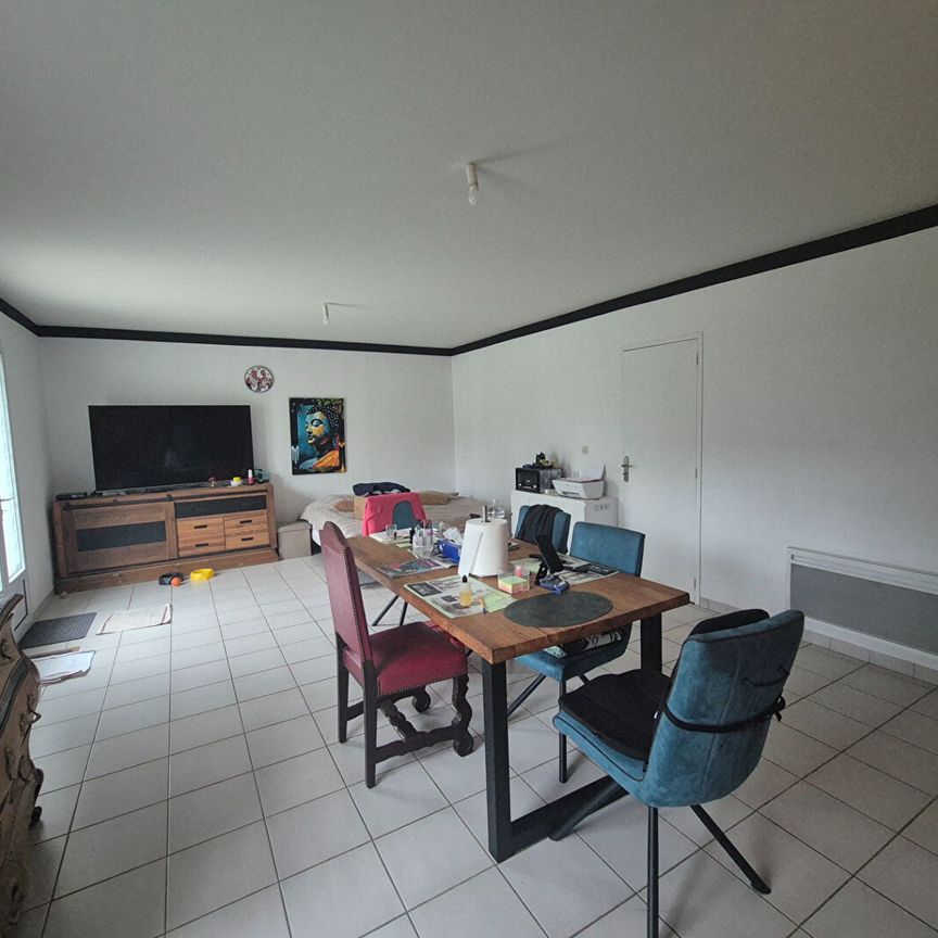 Location Maison 4 pièces 91m² - Photo 1