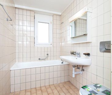 Grand logement offrant beaucoup d'espace et de lumière - Foto 3