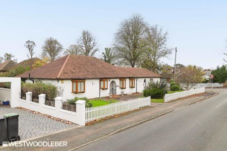 3 bedroom detached bungalow to rent - Photo 2