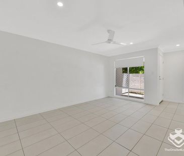 3 BED, A/C, MINUTES TO GATEWAY Large living space unit, gas cooktop... - Photo 6