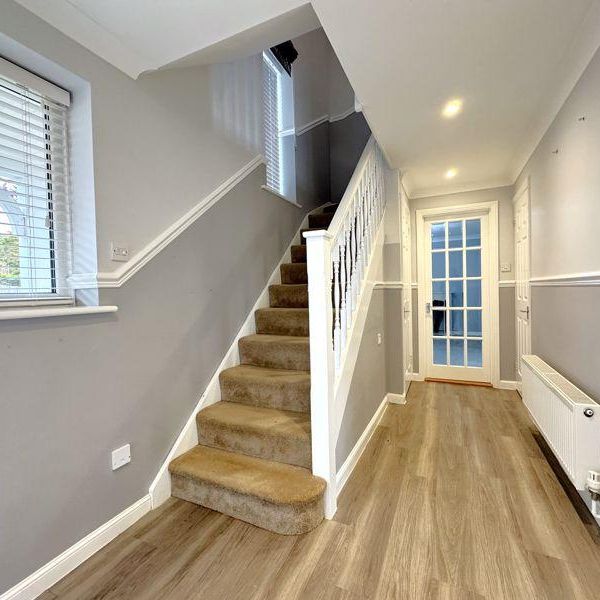 4 bedroom detached house to rent - Photo 1