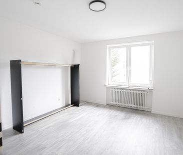 Oldenburg-Gerichtsviertel: 2-Zimmer-Wohnung mit Balkon , der Besich... - Foto 1