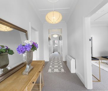 Saint Clair Stunner - Photo 1