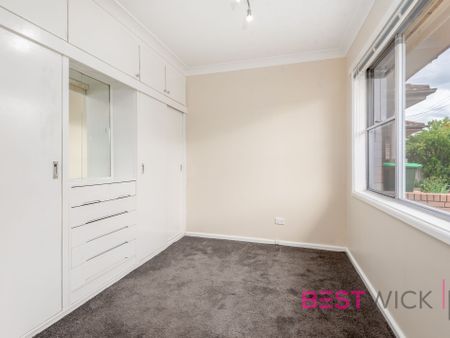 Renovated 4 Bedroom Home in prime CBD location - Photo 5