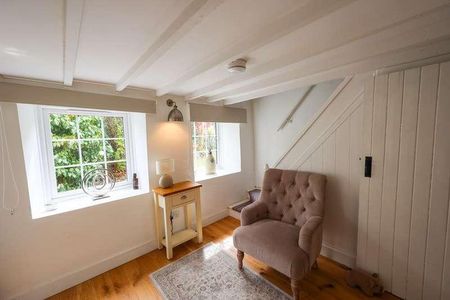 Hillside, St Austell, PL25 - Photo 2