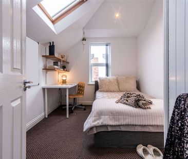 6 Bedroom Student home in Lenton Nottingham! 51 week contract! All ... - Photo 4