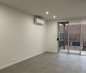 2 BEDROOM TOWNHOME | WILLOWDALE ESTATE - Photo 1