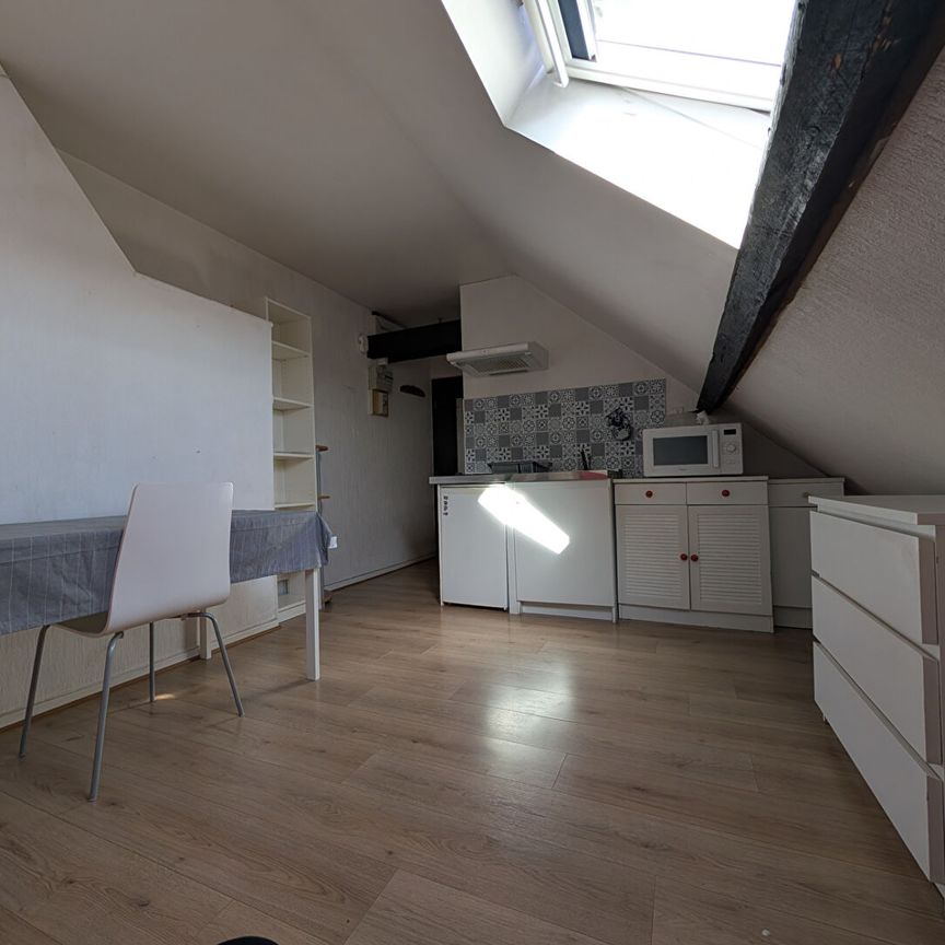 STUDIO Proche INSPE et Lycée Castel - Photo 1