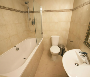 2 bedroom apartment to rent - Photo 6