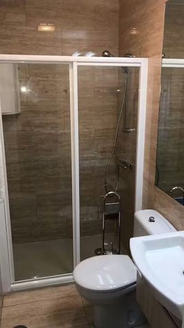 Avenida Flota de Indias, Sevilla, Andalusia 41011 - Foto 4