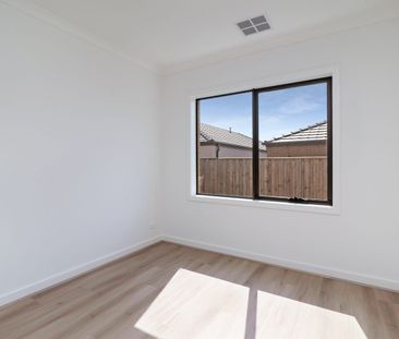 Modern 4-Bedroom Home for Lease in Donnybrook - Photo 3