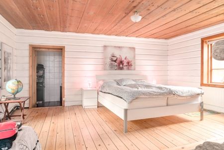 Torslunda, Tierp - Photo 3