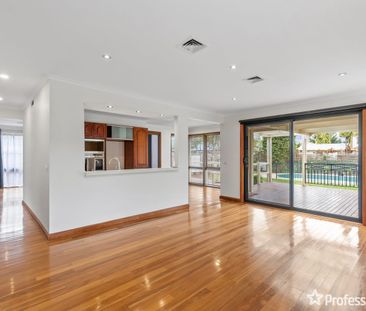 Charming Family Home in Prime Taylors Lakes Location - Photo 6