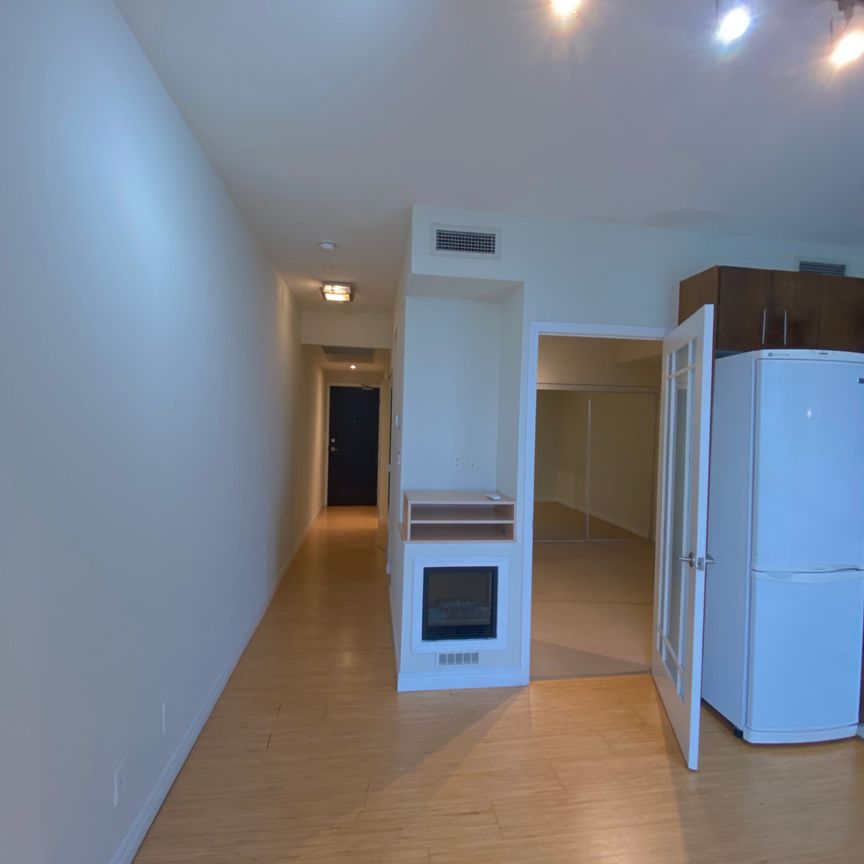 For Lease - 3504 Hurontario Street Unit# 2606, Mississauga, Ontario - Photo 1
