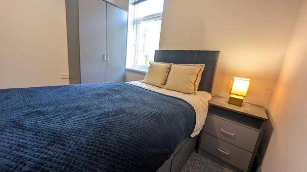 1 bedroom in a house share to rent - Photo 1