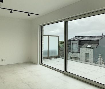 Appartement te huur in Poperinge voor € 850 met 2 slaapkamers - Photo 2