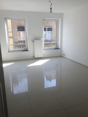 Appartement te huur - Photo 1
