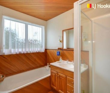 Location, sun and space! - Photo 5