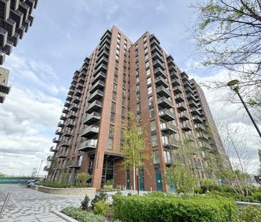 Waterview House Union Canal Quay Walk Wembley HA0 - Photo 2