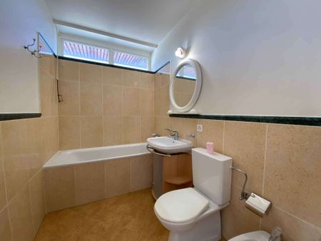 Appartement de 5 pièces avec balcons proche des organisations internationales - Foto 3
