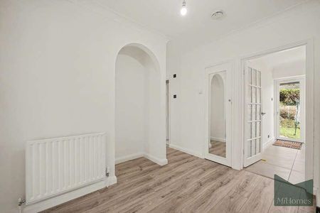 Chase Ridings, Enfield, EN2 - Photo 4