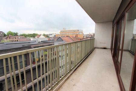 CENTRAAL GELEGEN APPARTEMENT MET 2 SLAAPKAMERS EN TERRAS - Foto 4