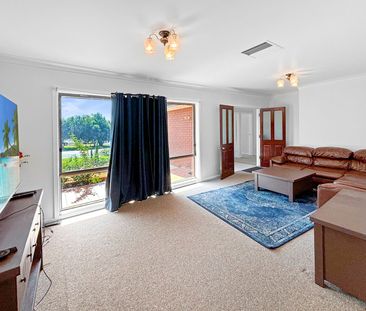 Home For Rent - Photo 4