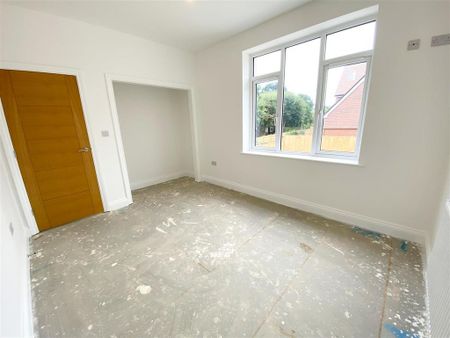 3 bedroom detached house to rent - Photo 5