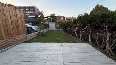 For Lease - 510 Whitmore Avenue, Toronto, Ontario - Photo 4