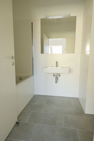 DG Wohnung gleich beim Reumannplatz – 2-Zimmerwohnung mit großer Küche mit Essplatz und ruhiger Hofterrasse! - Photo 5