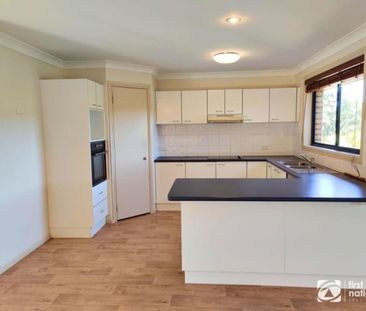 3 bedroom home in Korora - Photo 4